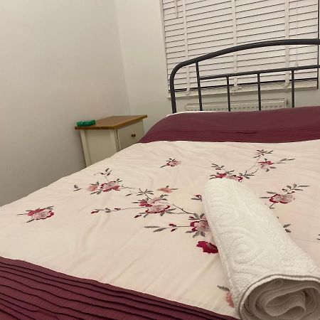 London Rooms With Free Parking 134 Edgware Kültér fotó