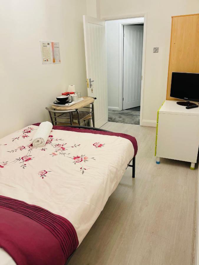 London Rooms With Free Parking 134 Edgware Kültér fotó