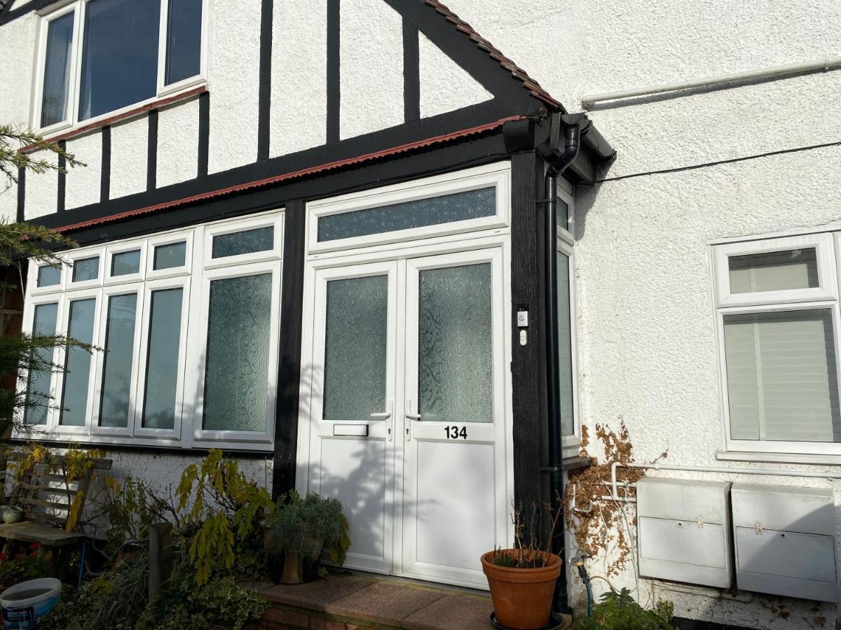 London Rooms With Free Parking 134 Edgware Kültér fotó
